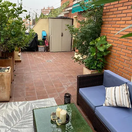 Comoda Habitacion Doble Cerca De Los Lugares Emblematicos De Madrid Exterior photo
